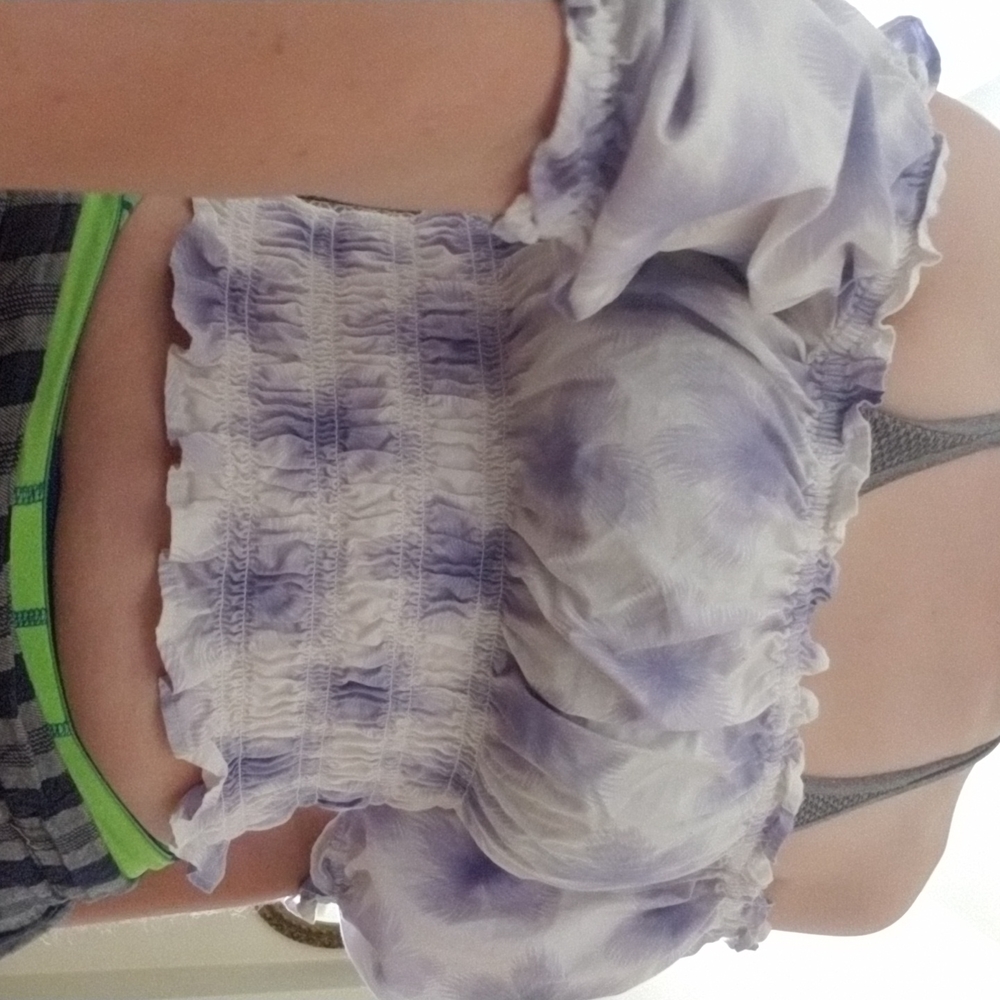 Purple and white puffy sleeved cropped shirt